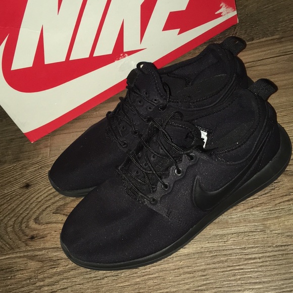 Nike Other - All Black Nike Roshe Run